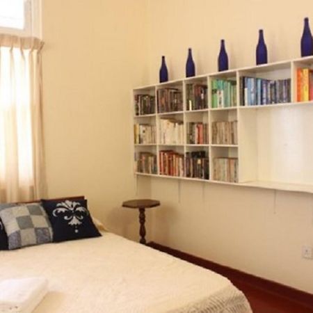 Charming Homestay By The Beach Dehiwala-Mount Lavinia Bagian luar foto