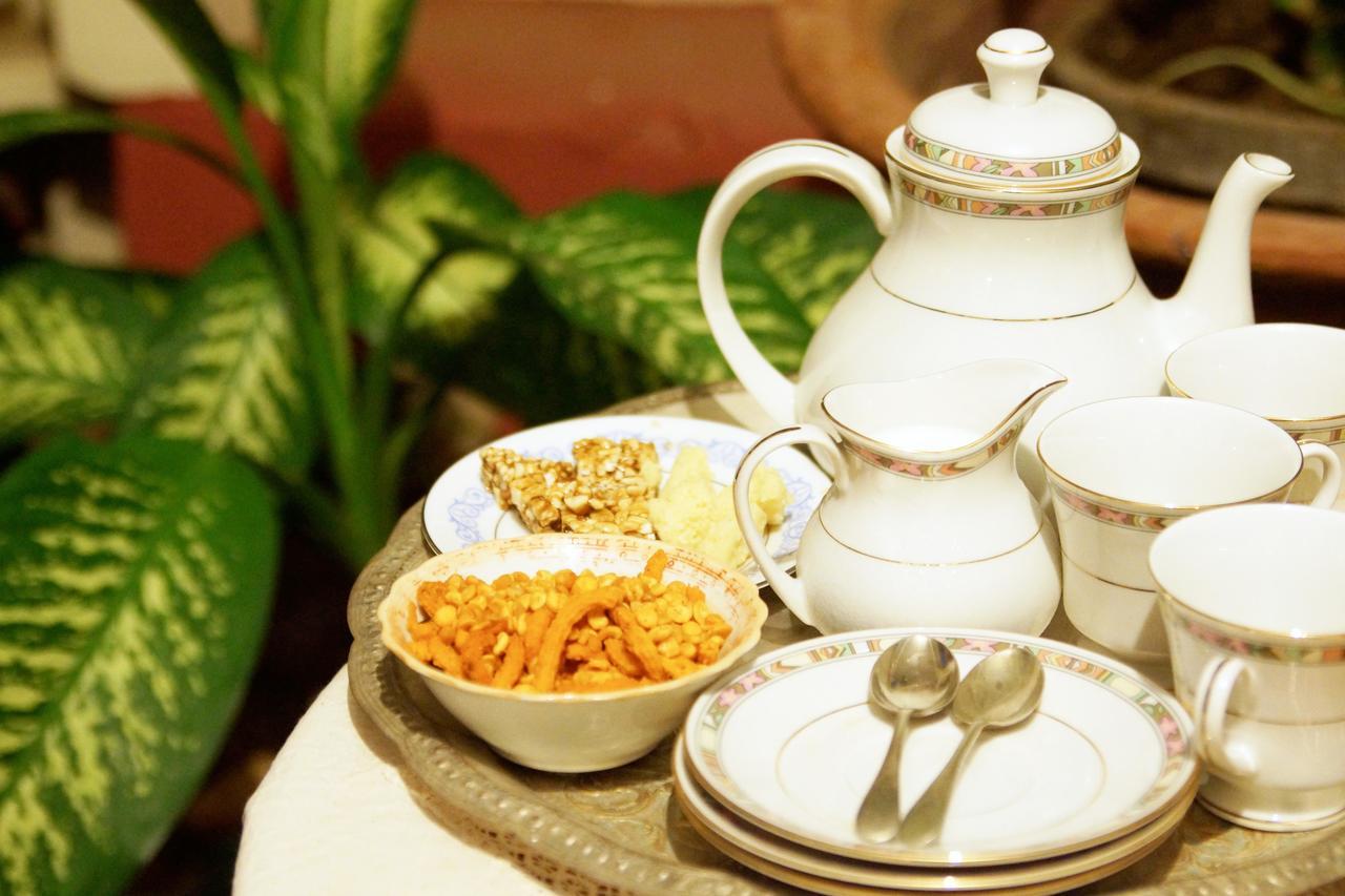Charming Homestay By The Beach Dehiwala-Mount Lavinia Bagian luar foto