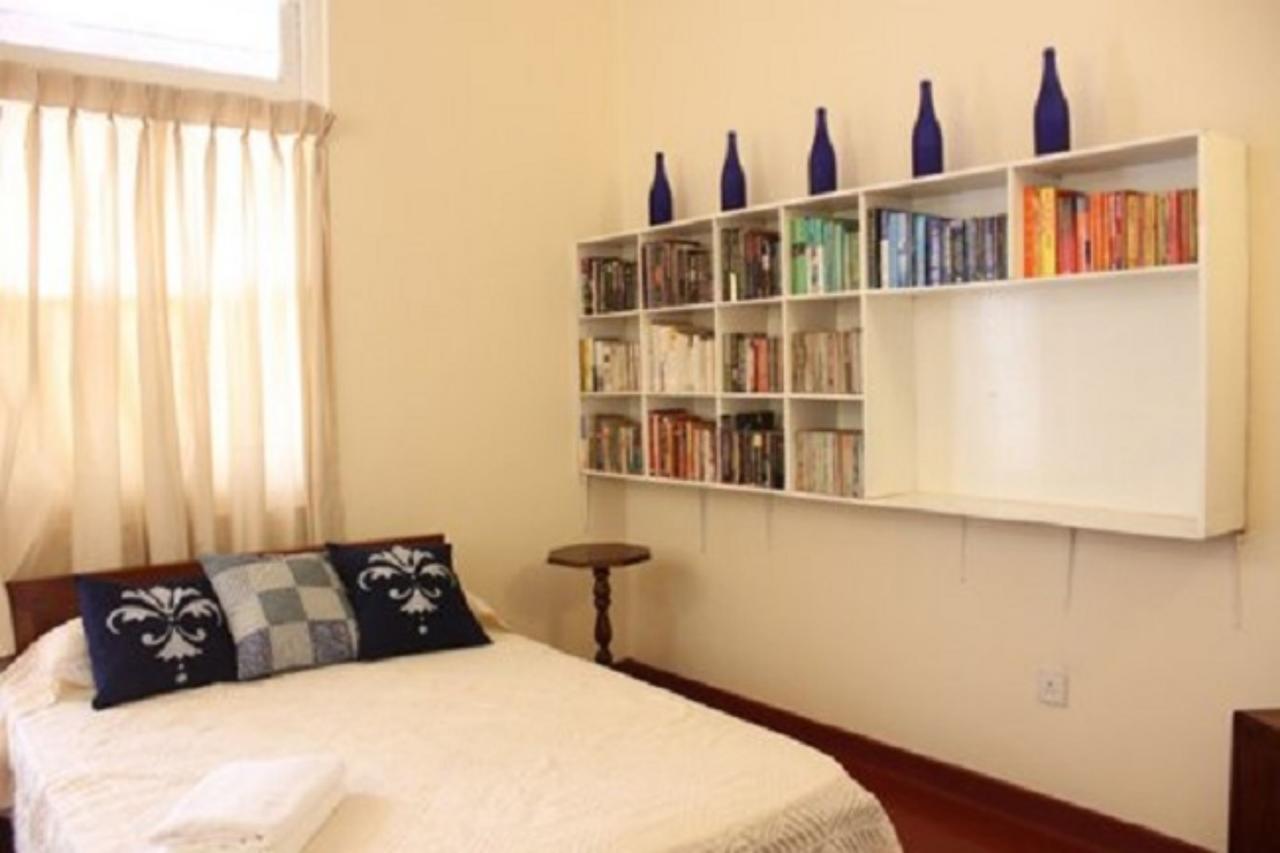 Charming Homestay By The Beach Dehiwala-Mount Lavinia Bagian luar foto