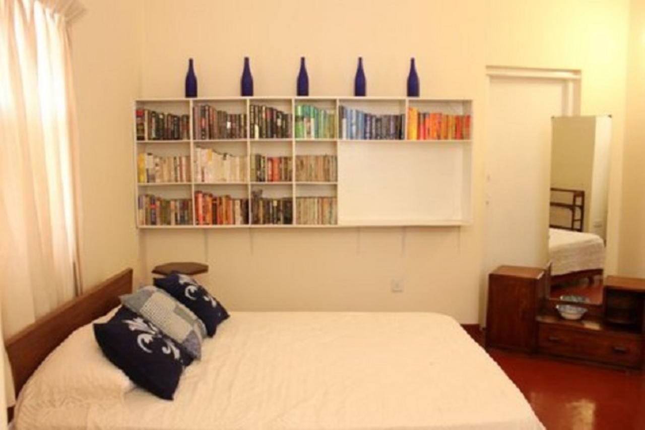 Charming Homestay By The Beach Dehiwala-Mount Lavinia Bagian luar foto