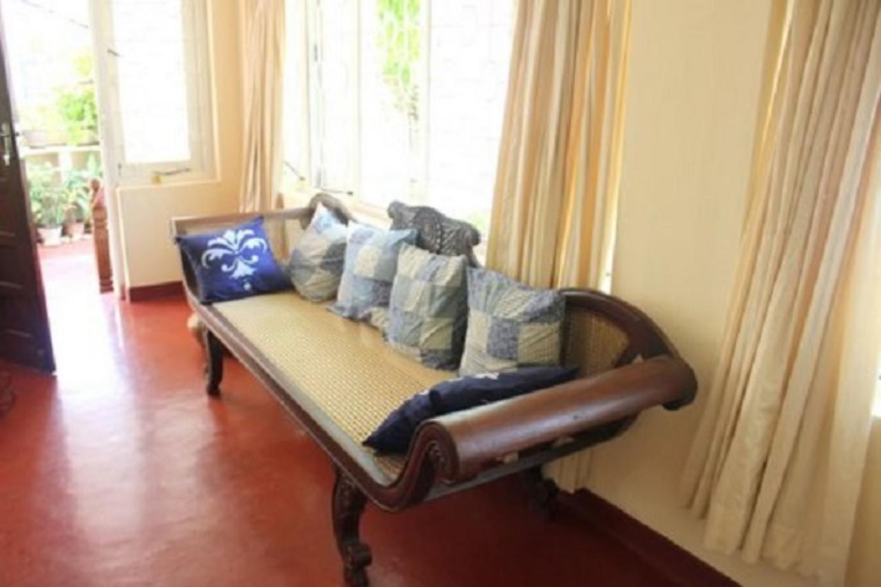 Charming Homestay By The Beach Dehiwala-Mount Lavinia Bagian luar foto