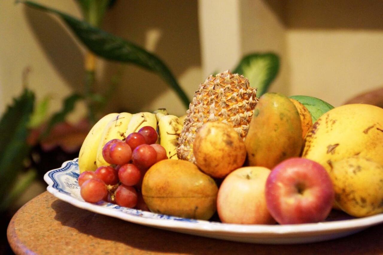 Charming Homestay By The Beach Dehiwala-Mount Lavinia Bagian luar foto